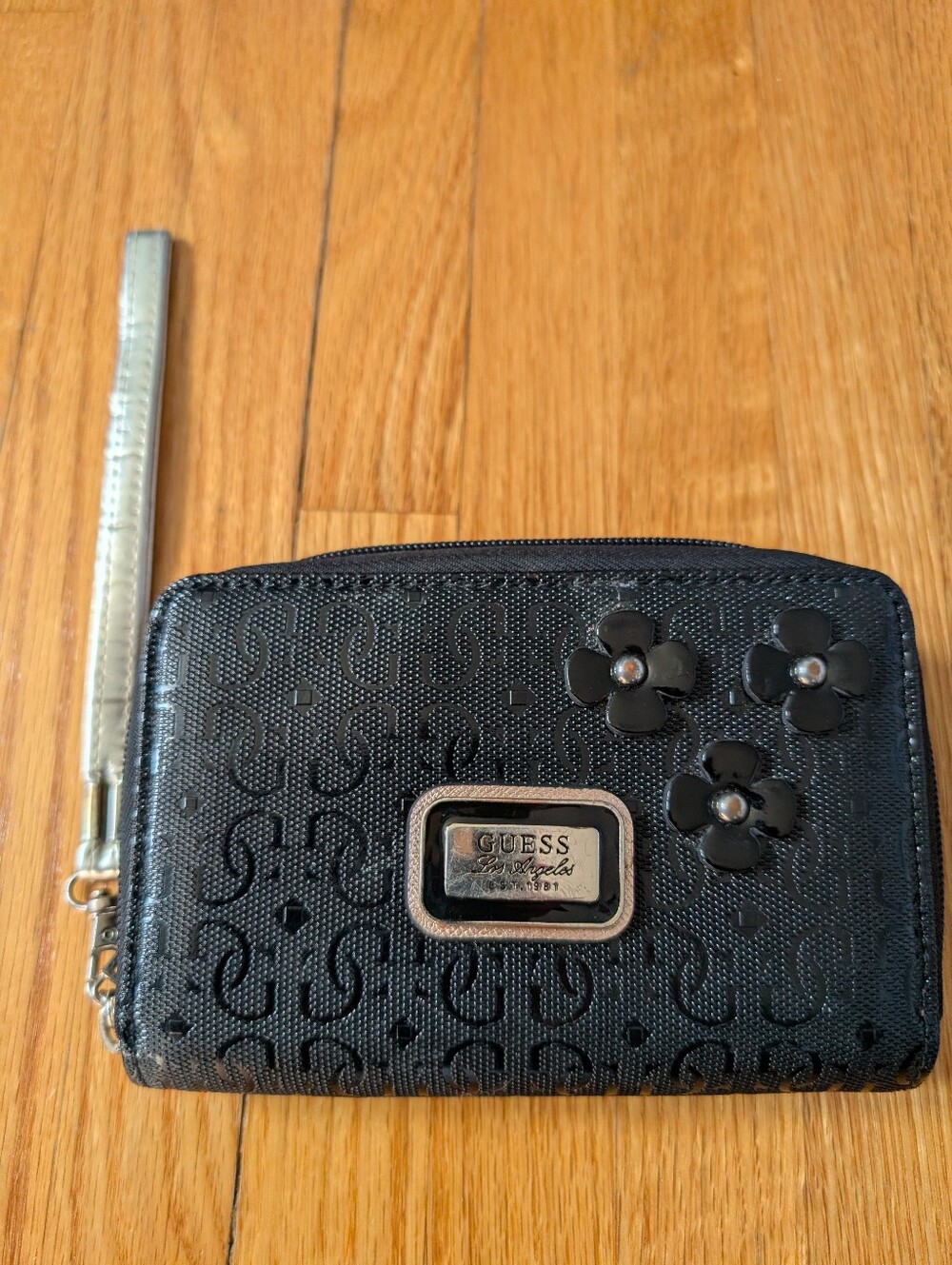 GUESS Los Angeles Black Patent Floral Zip Around Wristlet Wallet - 7"